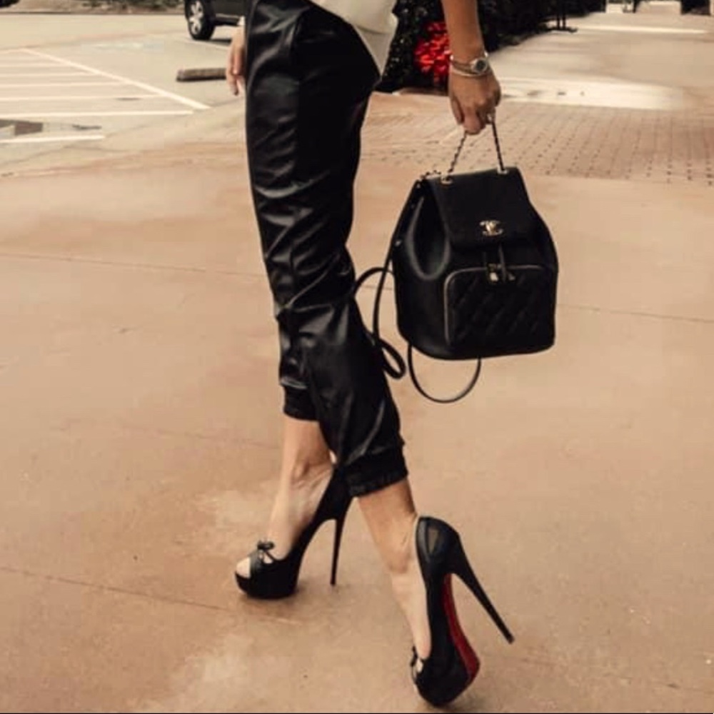 Chanel Black Caviar Business Affinity Backpack Gold Hardware, 2019